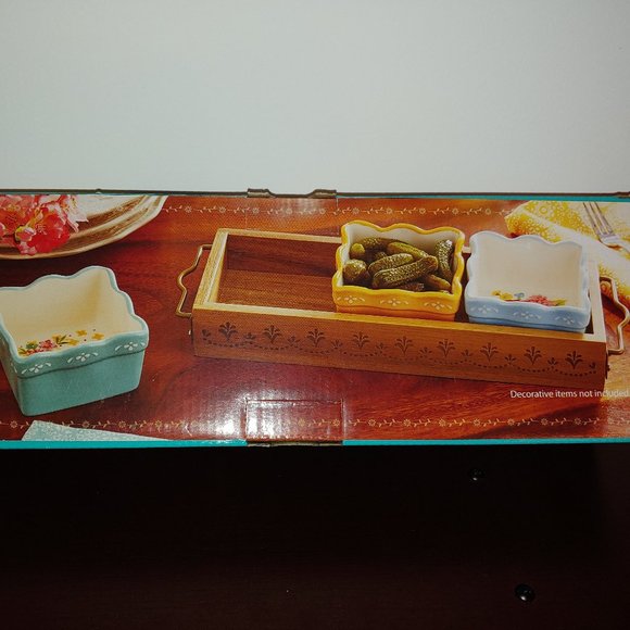 The Pioneer Woman Floral Medley Condiment Tray - Picture 5 of 6
